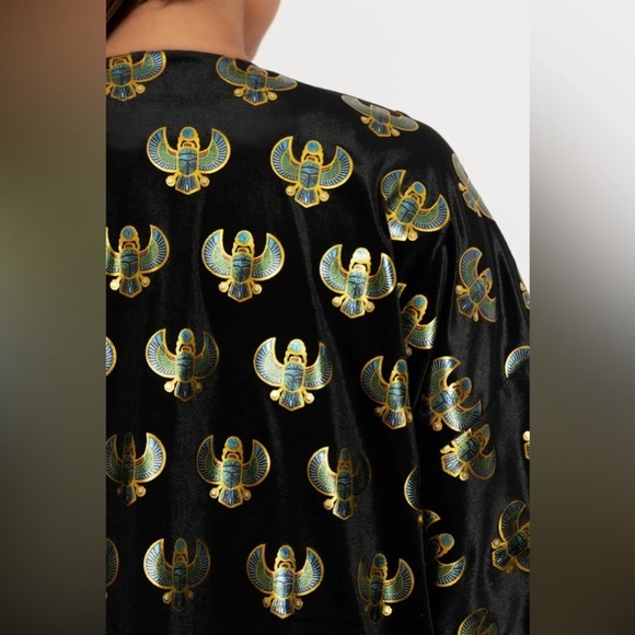 NWT BlackMilk Jewelled Scarab Velvet Robe Kimomo Top - Picture 6 of 10